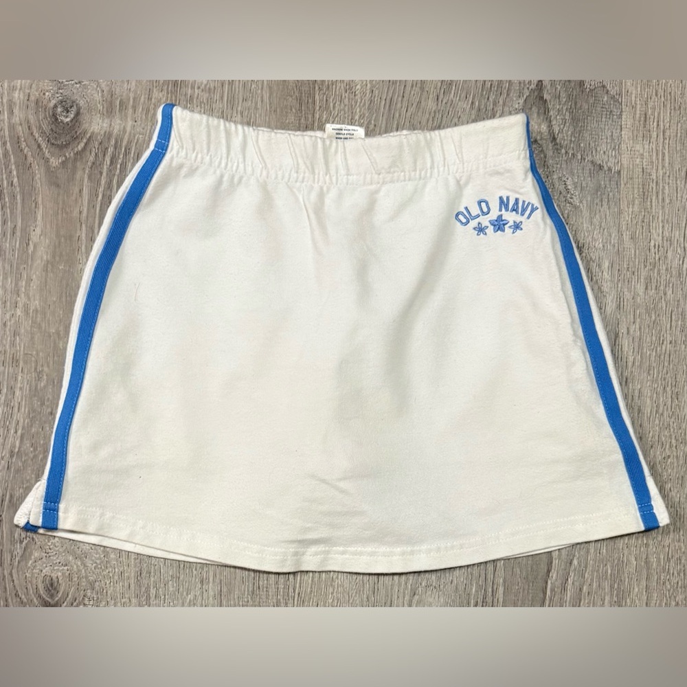 Old Navy Girls White Athletic Skort | Blue Stripe | Size 8 - Picture 2 of 5